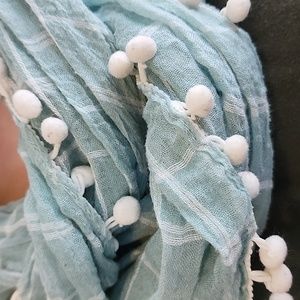 Do Everything In Love, Lightweight Infinity Scarf